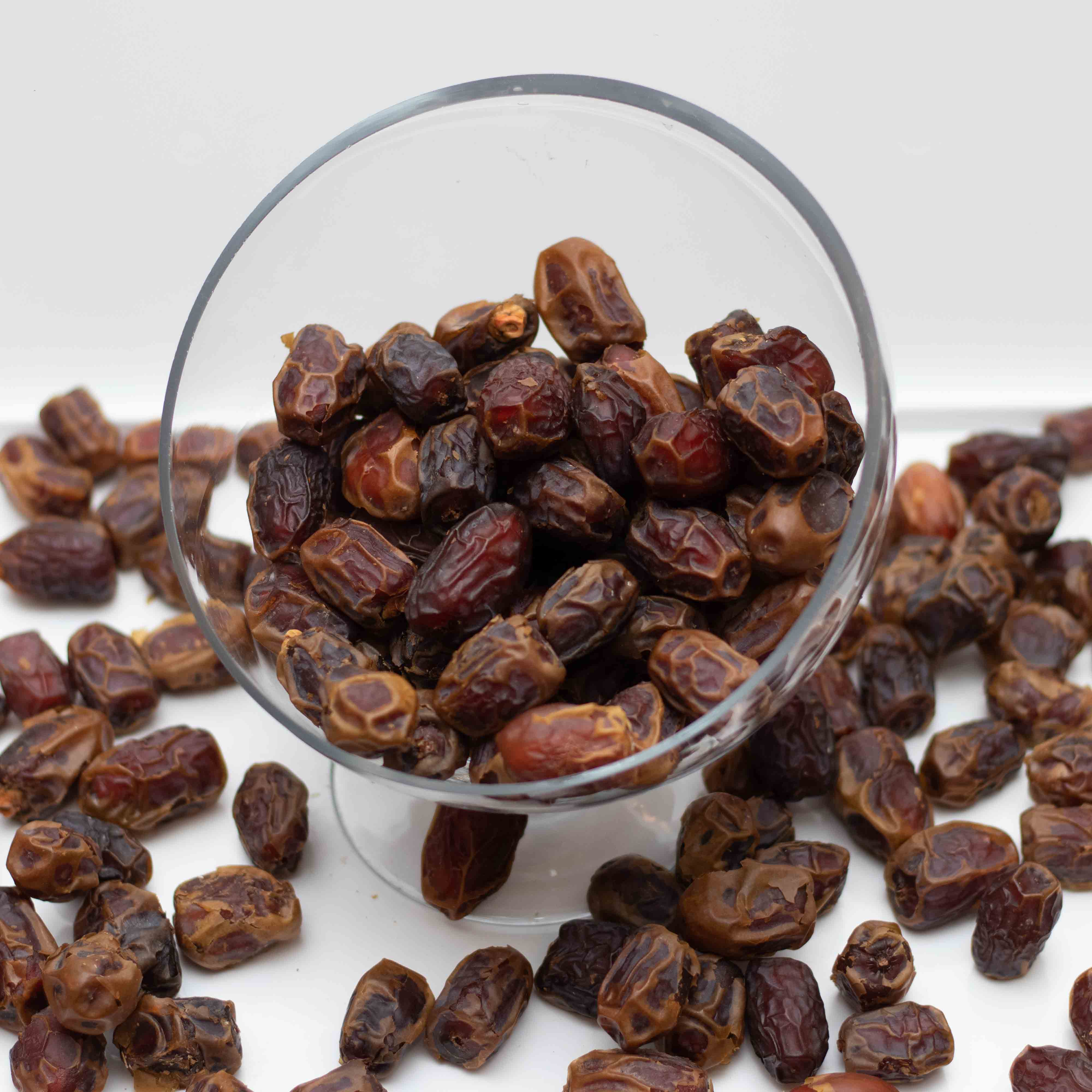 Safawi dates, photo 3